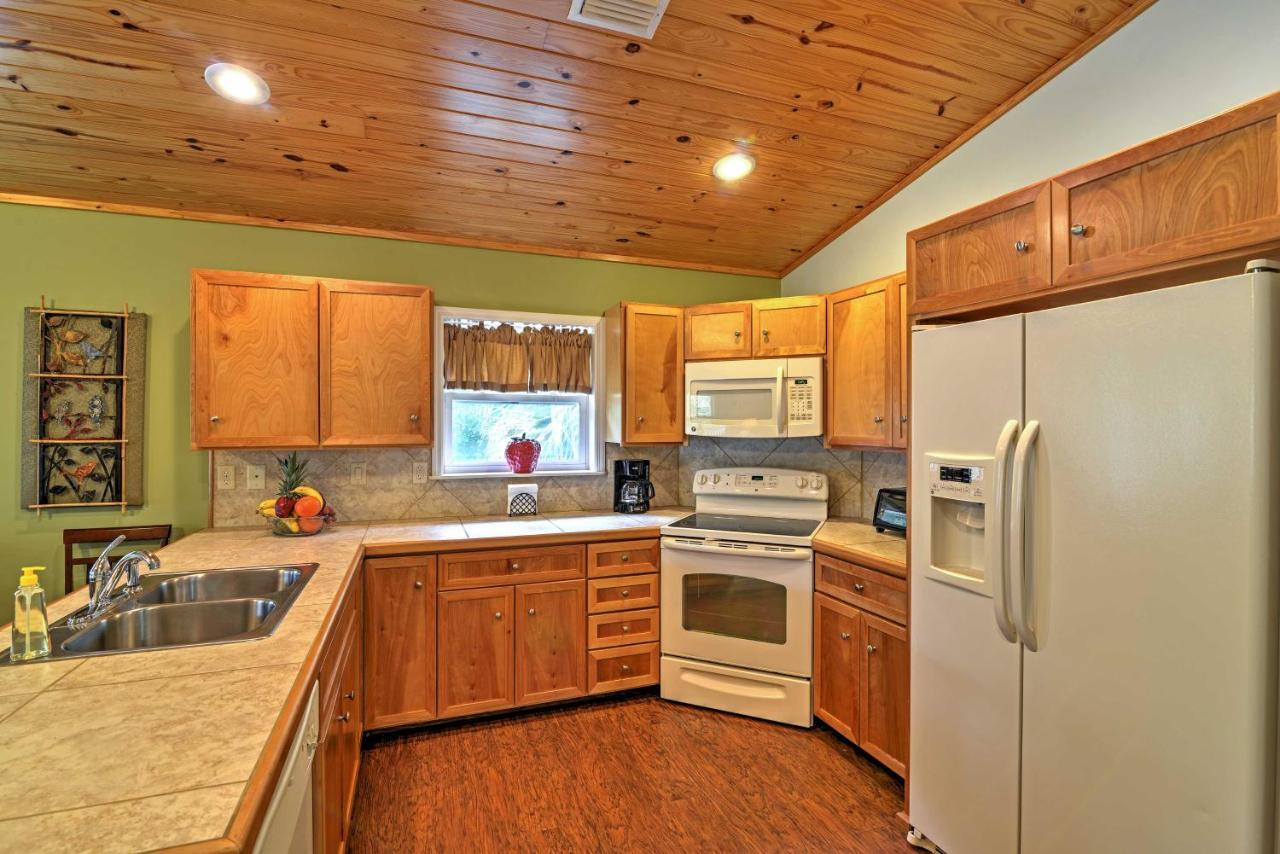 Crystal River Cottage On 1 Acre With Deck And Porch! Yankeetown Εξωτερικό φωτογραφία