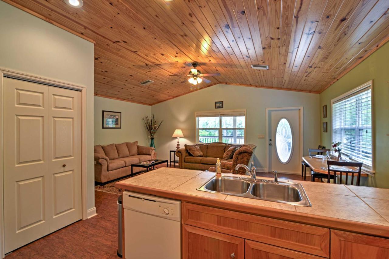 Crystal River Cottage On 1 Acre With Deck And Porch! Yankeetown Εξωτερικό φωτογραφία