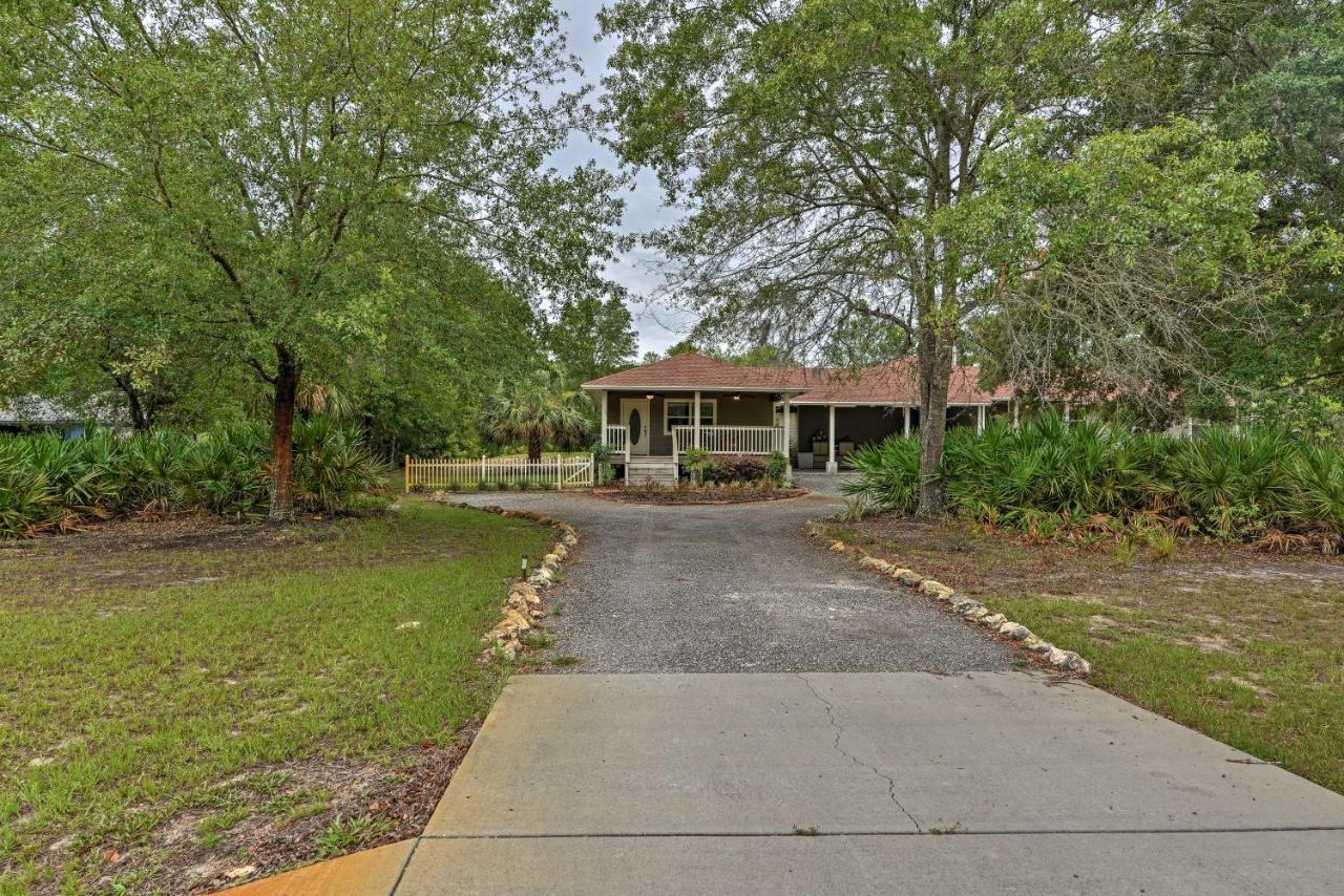 Crystal River Cottage On 1 Acre With Deck And Porch! Yankeetown Εξωτερικό φωτογραφία